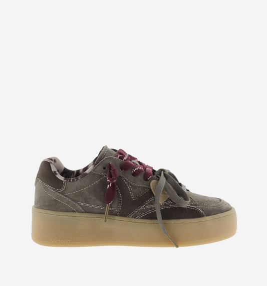 TURIN CAMOSCIO & DETTAGLI
Sneaker con plateau per donna con doppio laccio
1265105