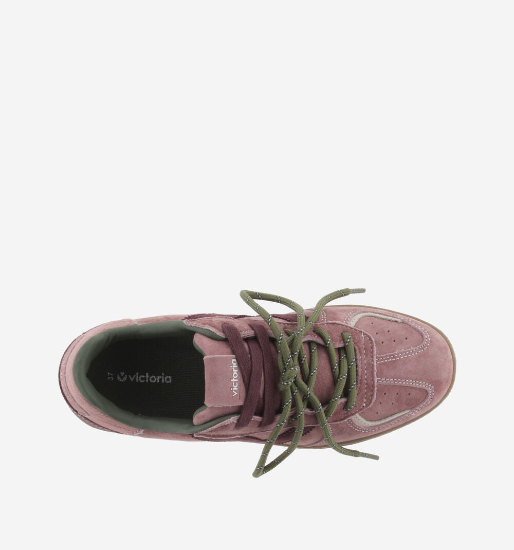 LONDRES SUEDE
Sneaker da donna con doppio laccio e suola caramello
1267100