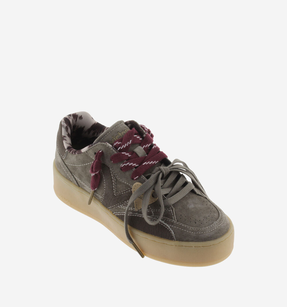 TURIN CAMOSCIO & DETTAGLI
Sneaker con plateau per donna con doppio laccio
1265105