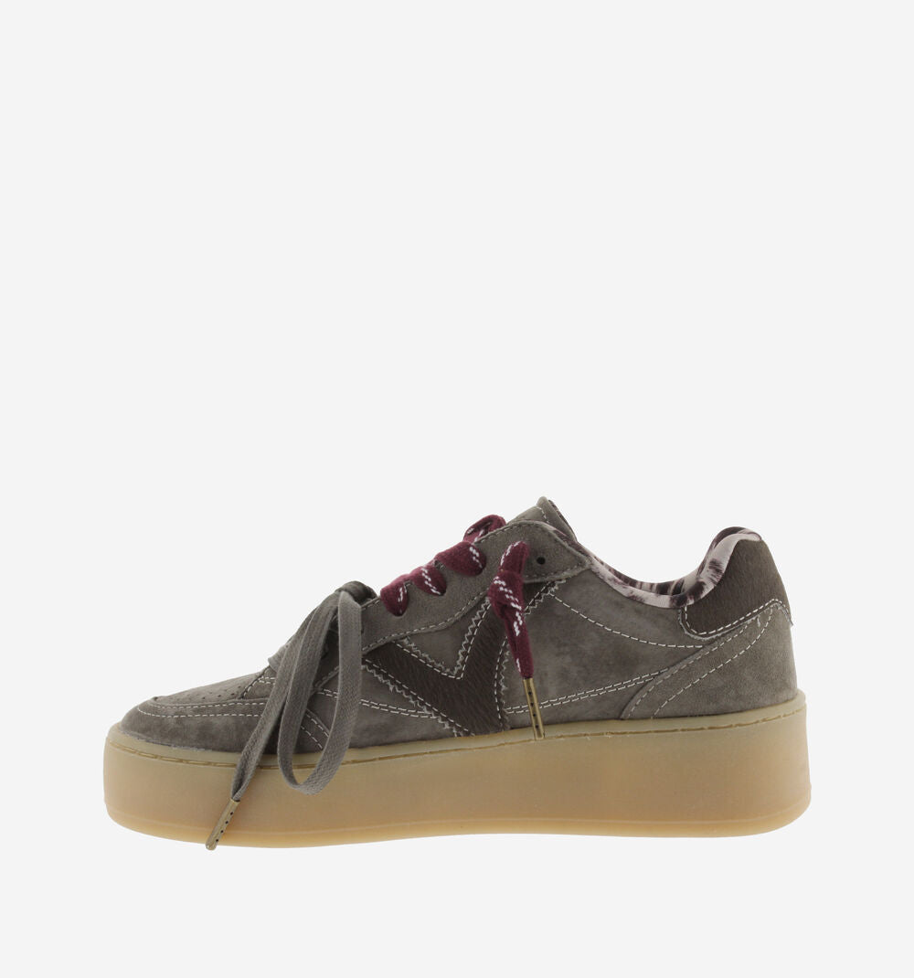 TURIN CAMOSCIO & DETTAGLI
Sneaker con plateau per donna con doppio laccio
1265105
