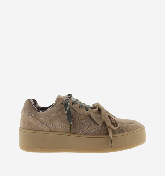 TURIN CAMOSCIO & DETTAGLI
Sneaker con plateau per donna con doppio laccio
1265105