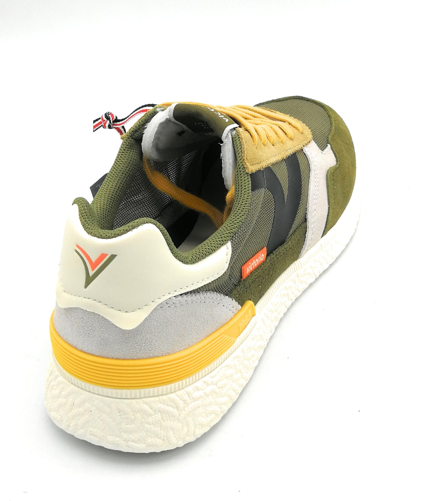 Men's canvas athletic sneakers 8805100