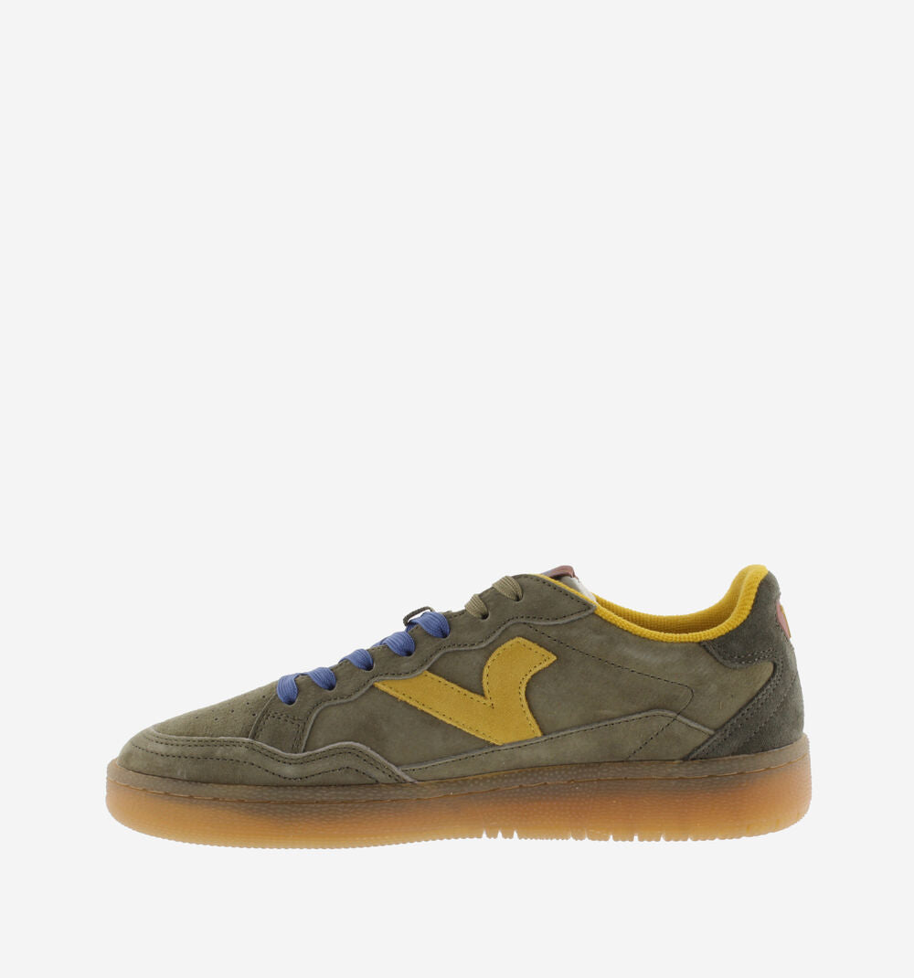 SMASH - SUEDE
Sneaker sportive unisex con suola caramello 8806111