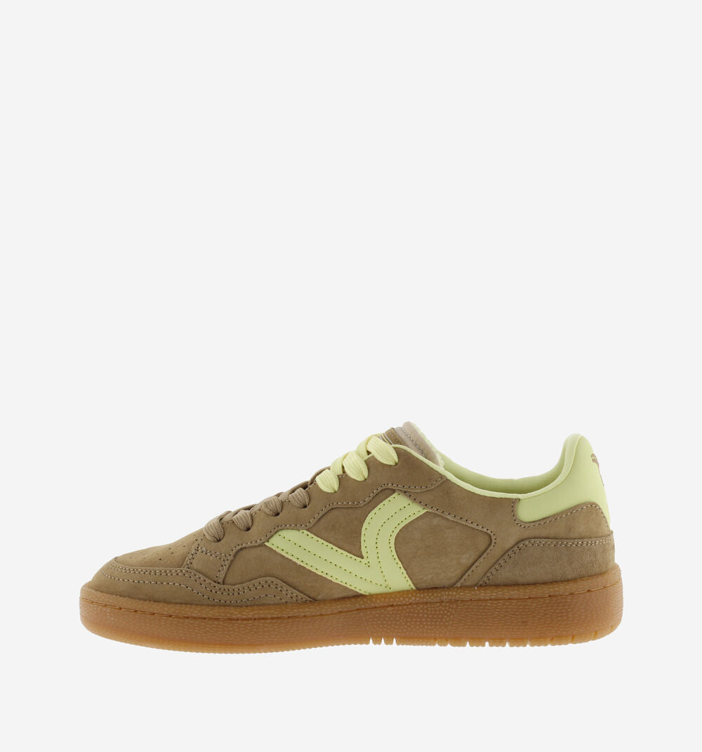 Sneakers Smash Suede 8806116 – Wildleder mit Caramelsohle