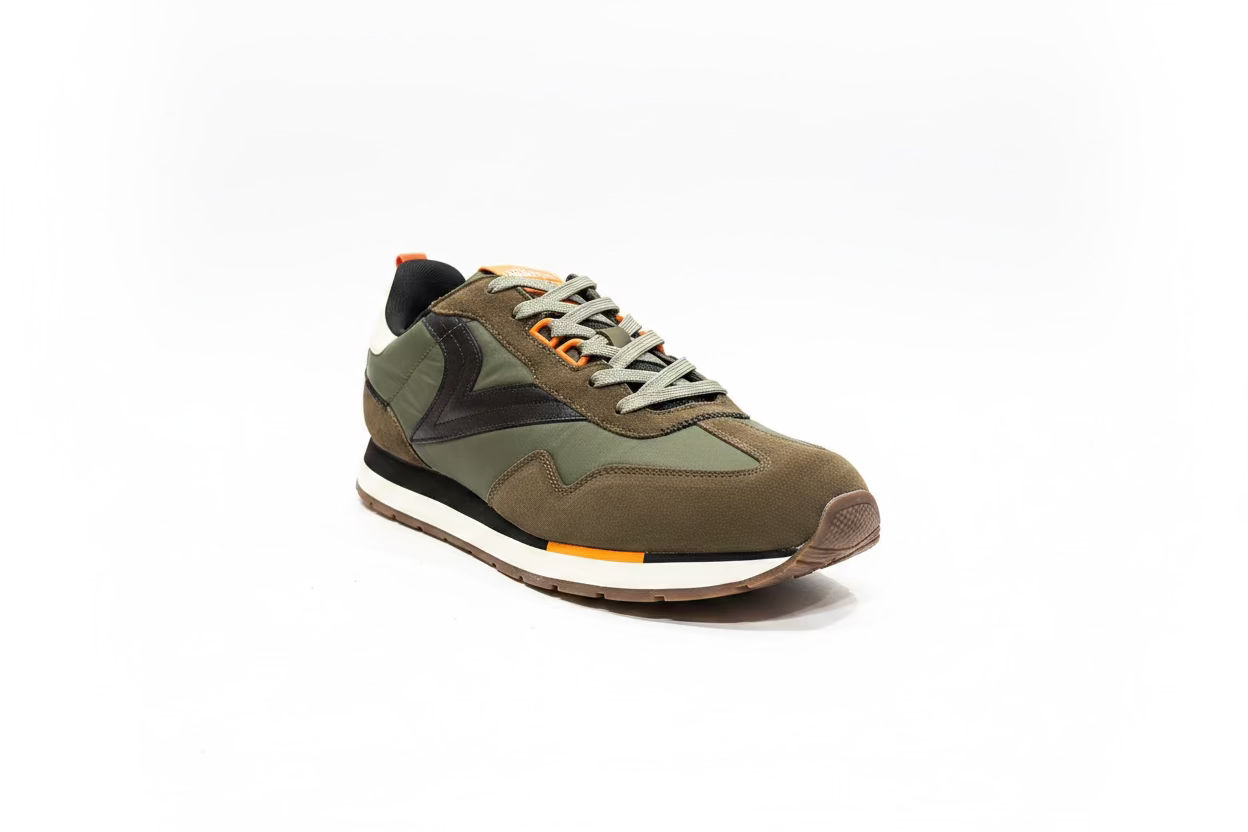 Unisex sports sneakers 8801100